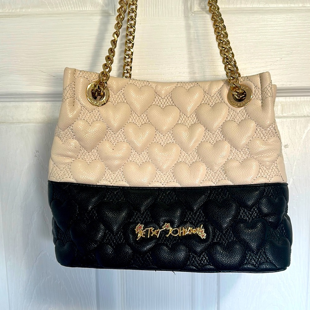Betsey Johnson, cream and black heart purse
